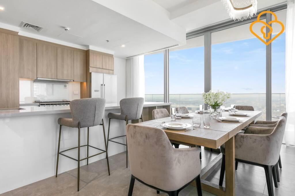 Keysplease Luxury 3 B/r Fascinating Sea & Marina Views